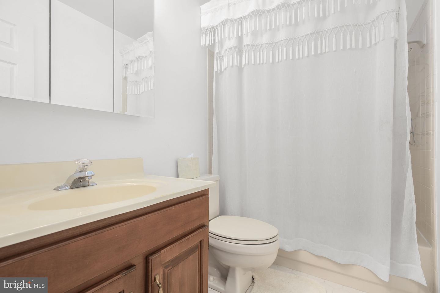 6901 LAKELAND WAY, FREDERICKSBURG, Virginia 22407, 5 Bedrooms Bedrooms, ,3 BathroomsBathrooms,Residential,For sale,6901 LAKELAND WAY,VASP2035010 MLS # VASP2035010