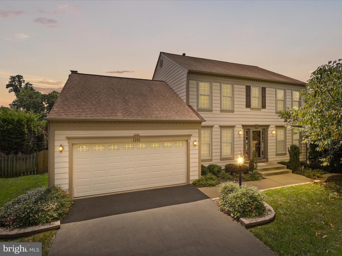 4293 EXETER DR, DUMFRIES, Virginia 22025, 5 Bedrooms Bedrooms, ,3 BathroomsBathrooms,Residential,For sale,4293 EXETER DR,VAPW2100284 MLS # VAPW2100284