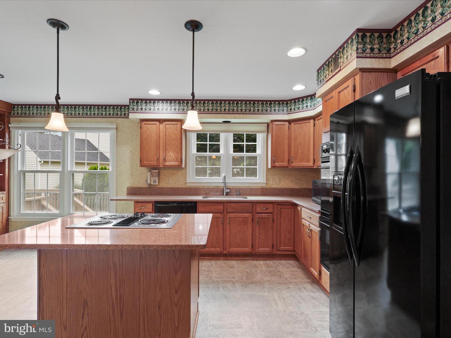 4293 EXETER DR, DUMFRIES, Virginia 22025, 5 Bedrooms Bedrooms, ,3 BathroomsBathrooms,Residential,For sale,4293 EXETER DR,VAPW2100284 MLS # VAPW2100284