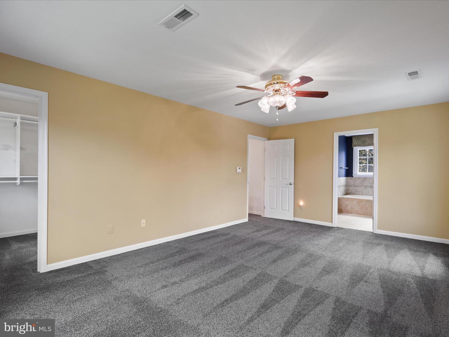 4293 EXETER DR, DUMFRIES, Virginia 22025, 5 Bedrooms Bedrooms, ,3 BathroomsBathrooms,Residential,For sale,4293 EXETER DR,VAPW2100284 MLS # VAPW2100284