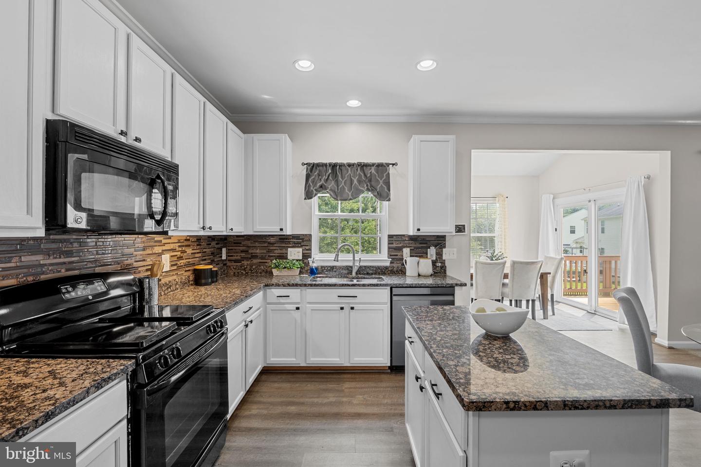 2644 MYRTLEWOOD DR, DUMFRIES, Virginia 22026, 4 Bedrooms Bedrooms, ,3 BathroomsBathrooms,Residential,For sale,2644 MYRTLEWOOD DR,VAPW2100374 MLS # VAPW2100374