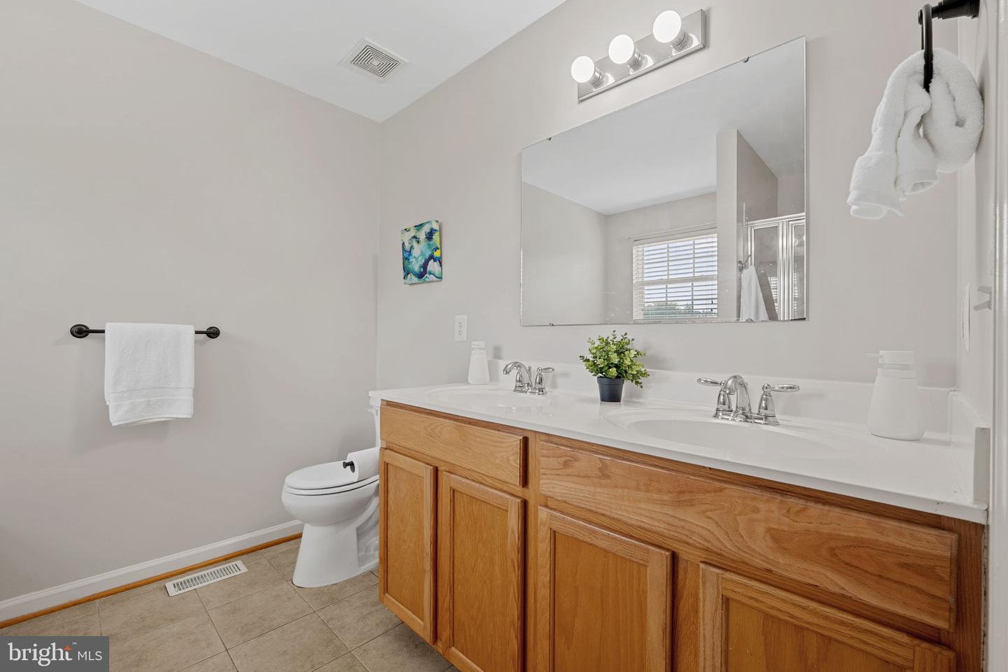 2644 MYRTLEWOOD DR, DUMFRIES, Virginia 22026, 4 Bedrooms Bedrooms, ,3 BathroomsBathrooms,Residential,For sale,2644 MYRTLEWOOD DR,VAPW2100374 MLS # VAPW2100374