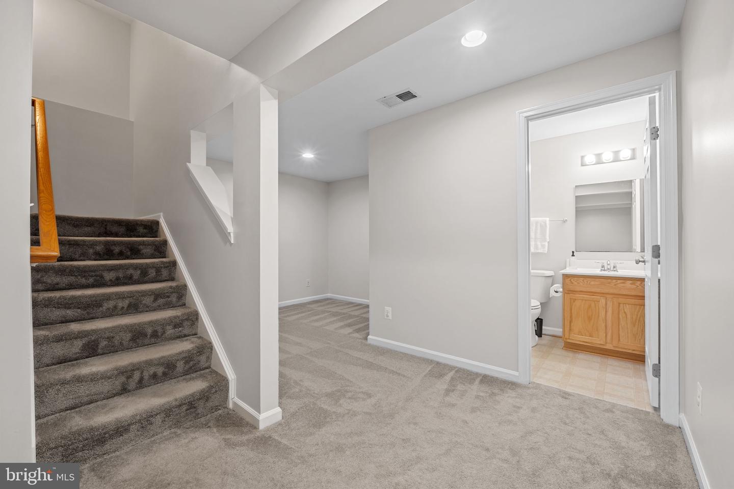 2644 MYRTLEWOOD DR, DUMFRIES, Virginia 22026, 4 Bedrooms Bedrooms, ,3 BathroomsBathrooms,Residential,For sale,2644 MYRTLEWOOD DR,VAPW2100374 MLS # VAPW2100374