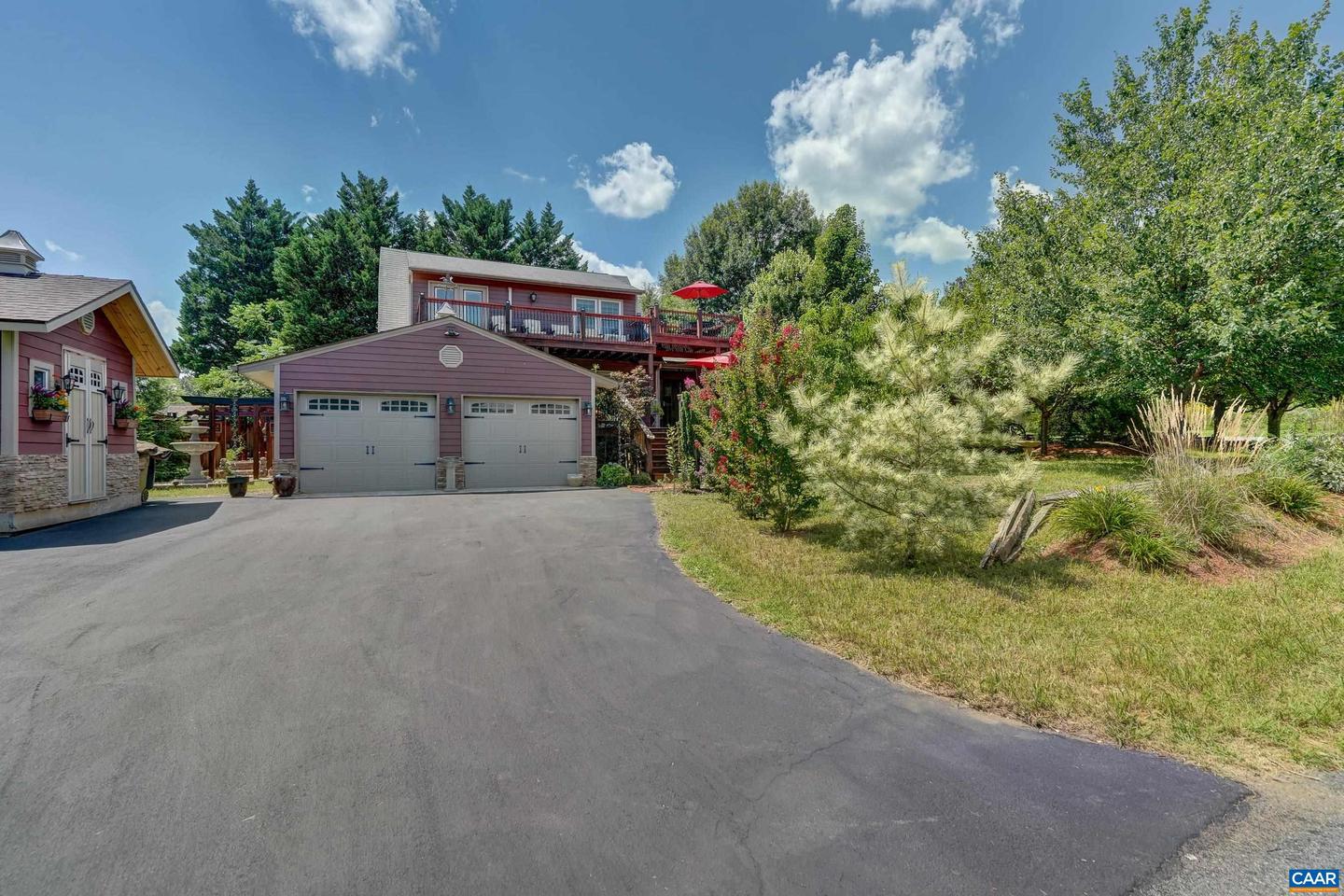 5659 SAINT GEORGE AVE, CROZET, Virginia 22932, 4 Bedrooms Bedrooms, ,2 BathroomsBathrooms,Residential,For sale,5659 SAINT GEORGE AVE,667332 MLS # 667332
