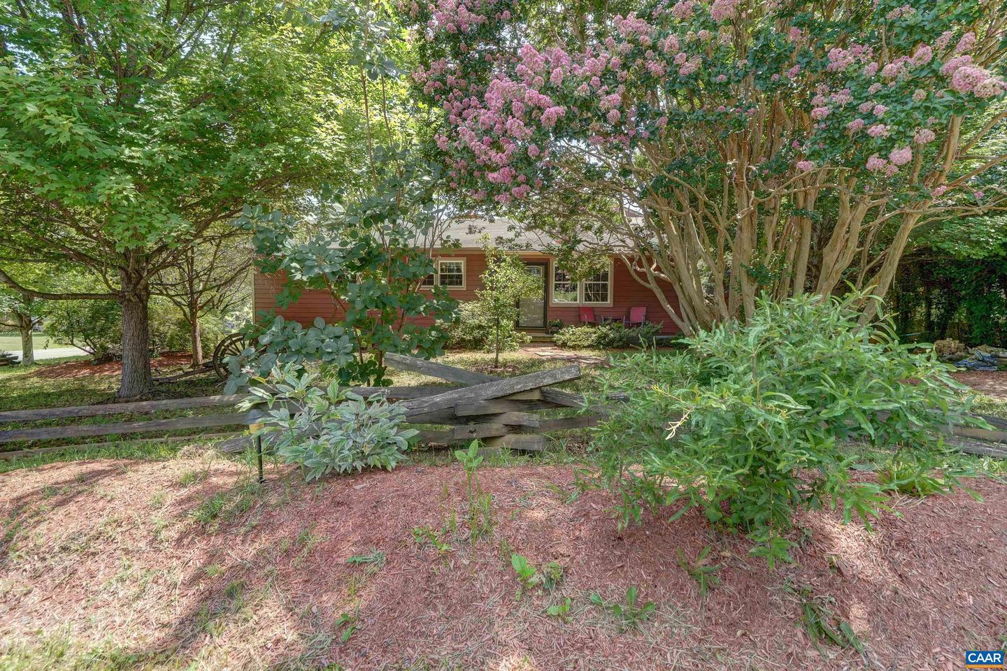 5659 SAINT GEORGE AVE, CROZET, Virginia 22932, 4 Bedrooms Bedrooms, ,2 BathroomsBathrooms,Residential,For sale,5659 SAINT GEORGE AVE,667332 MLS # 667332