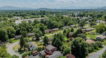 5659 SAINT GEORGE AVE, CROZET, Virginia 22932, 4 Bedrooms Bedrooms, ,2 BathroomsBathrooms,Residential,For sale,5659 SAINT GEORGE AVE,667332 MLS # 667332