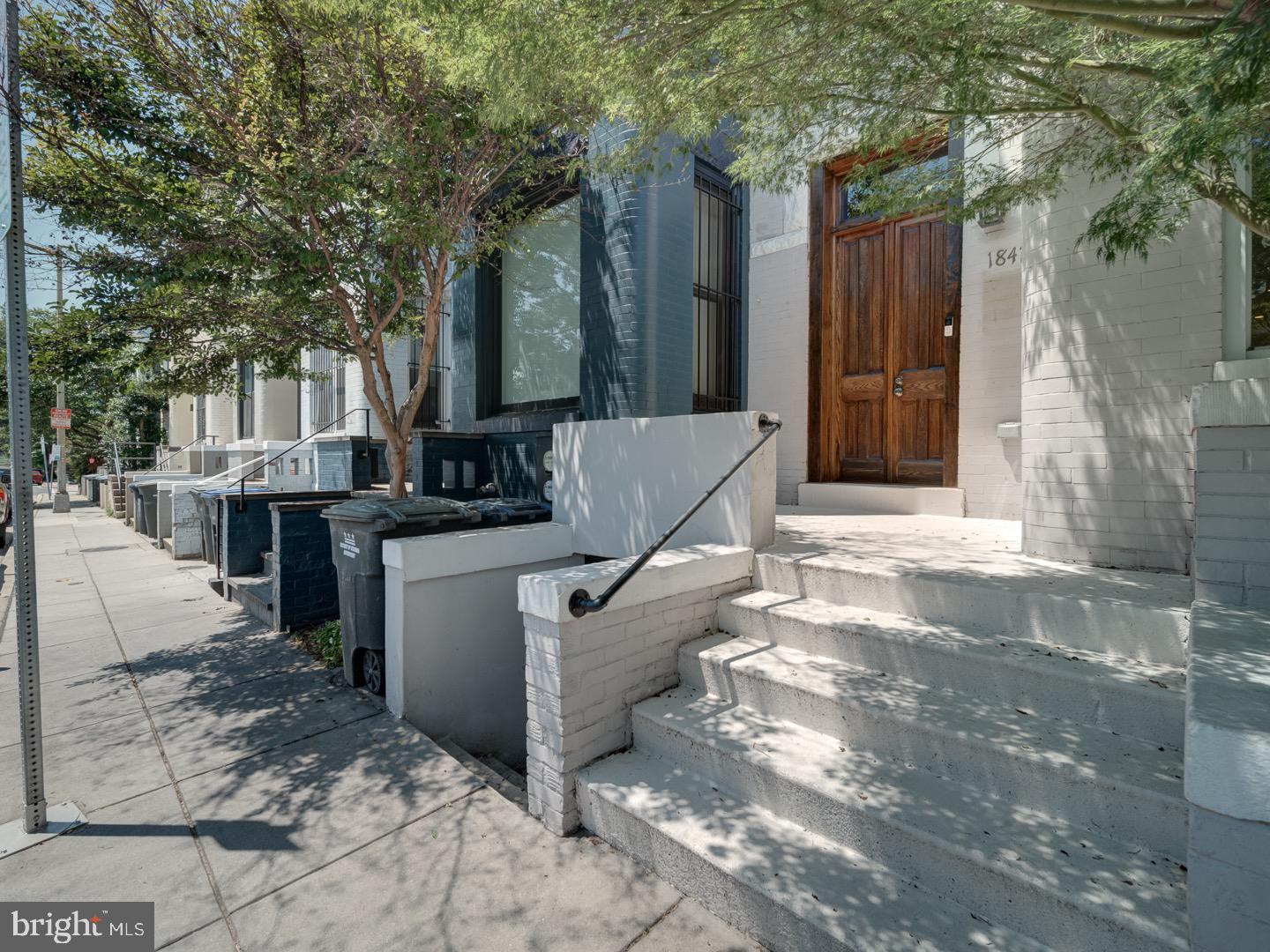 1842 NORTH CAPITOL ST NW, WASHINGTON, District Of Columbia 20002, 3 Bedrooms Bedrooms, ,2 BathroomsBathrooms,Residential,For sale,1842 NORTH CAPITOL ST NW,DCDC2213126 MLS # DCDC2213126