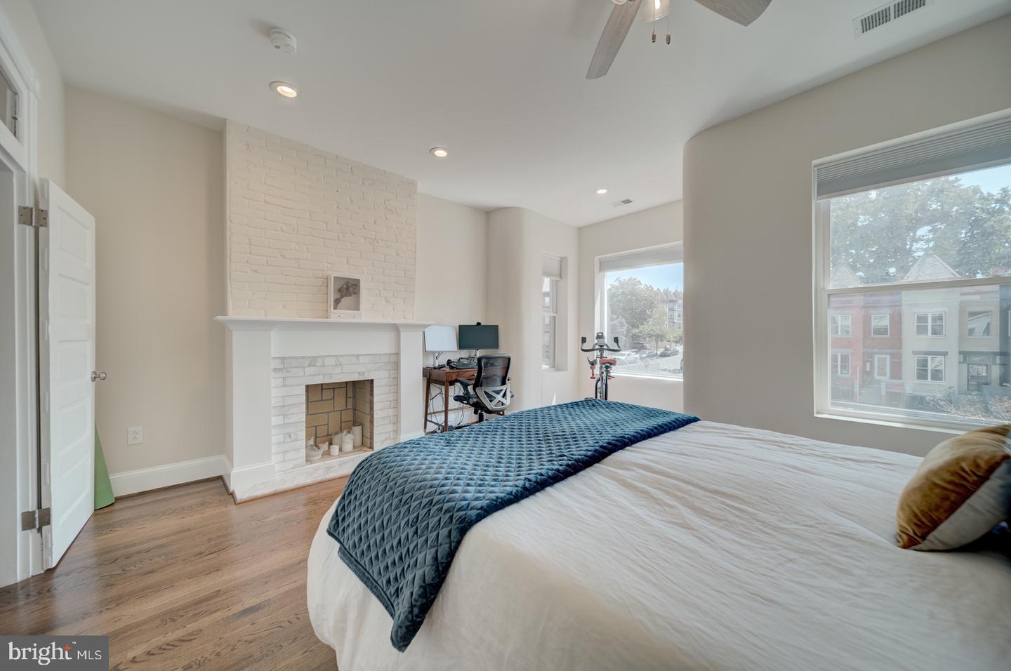 1842 NORTH CAPITOL ST NW, WASHINGTON, District Of Columbia 20002, 3 Bedrooms Bedrooms, ,2 BathroomsBathrooms,Residential,For sale,1842 NORTH CAPITOL ST NW,DCDC2213126 MLS # DCDC2213126