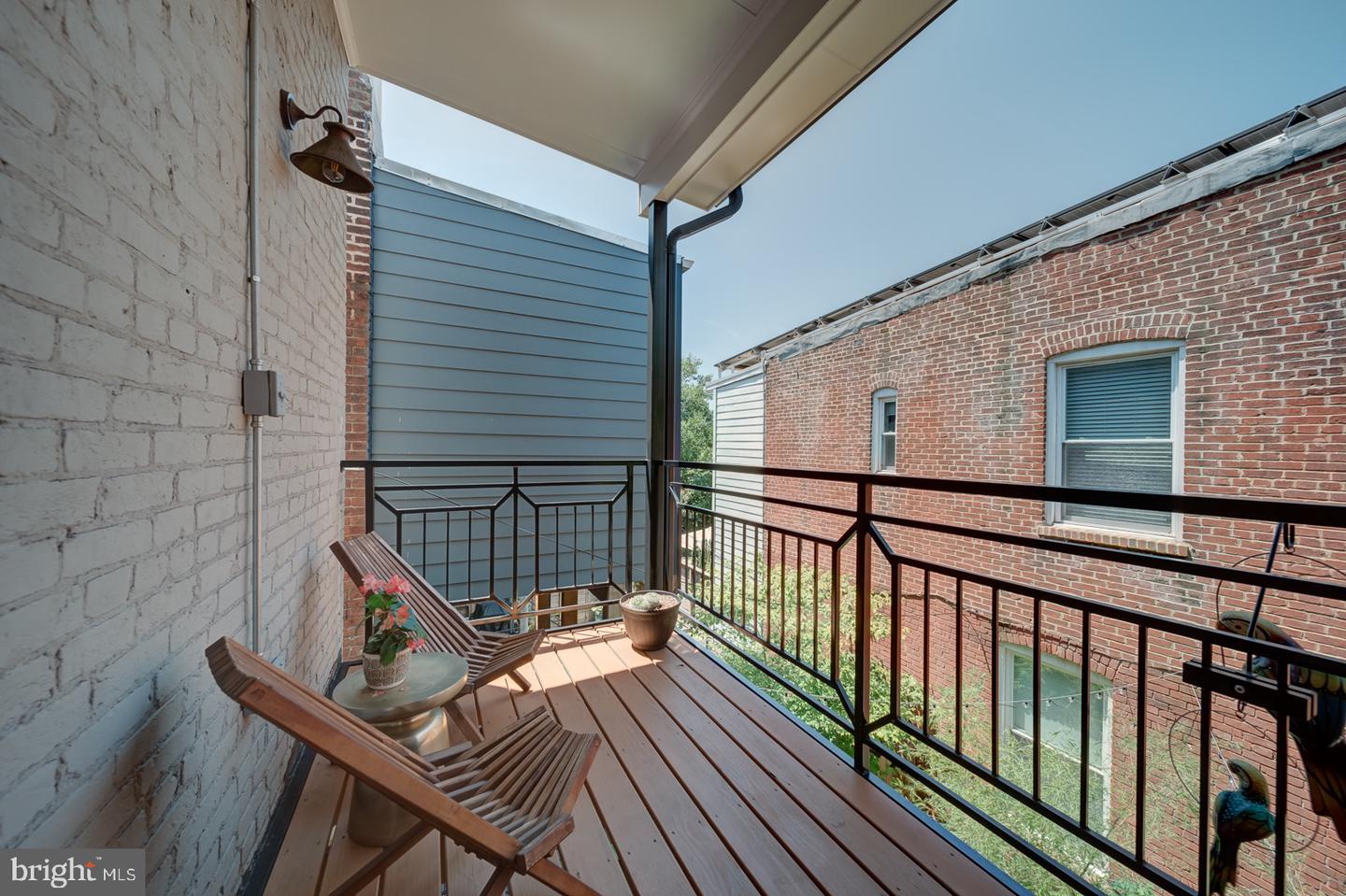 1842 NORTH CAPITOL ST NW, WASHINGTON, District Of Columbia 20002, 3 Bedrooms Bedrooms, ,2 BathroomsBathrooms,Residential,For sale,1842 NORTH CAPITOL ST NW,DCDC2213126 MLS # DCDC2213126