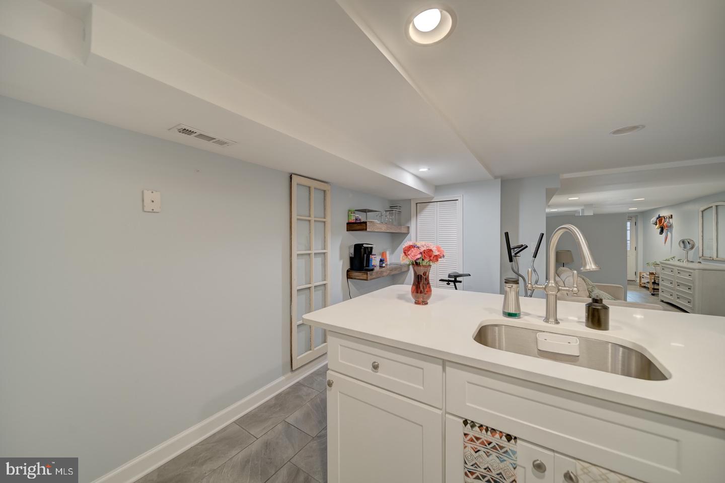 1842 NORTH CAPITOL ST NW, WASHINGTON, District Of Columbia 20002, 3 Bedrooms Bedrooms, ,2 BathroomsBathrooms,Residential,For sale,1842 NORTH CAPITOL ST NW,DCDC2213126 MLS # DCDC2213126