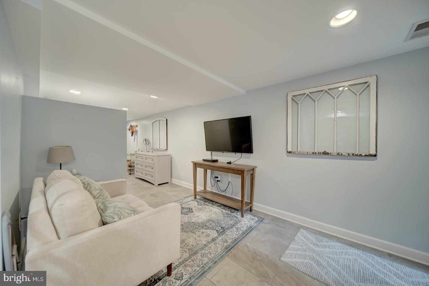 1842 NORTH CAPITOL ST NW, WASHINGTON, District Of Columbia 20002, 3 Bedrooms Bedrooms, ,2 BathroomsBathrooms,Residential,For sale,1842 NORTH CAPITOL ST NW,DCDC2213126 MLS # DCDC2213126
