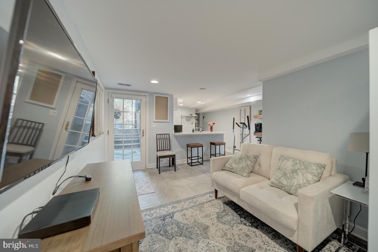 1842 NORTH CAPITOL ST NW, WASHINGTON, District Of Columbia 20002, 3 Bedrooms Bedrooms, ,2 BathroomsBathrooms,Residential,For sale,1842 NORTH CAPITOL ST NW,DCDC2213126 MLS # DCDC2213126