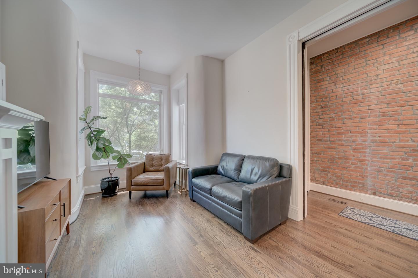 1842 NORTH CAPITOL ST NW, WASHINGTON, District Of Columbia 20002, 3 Bedrooms Bedrooms, ,2 BathroomsBathrooms,Residential,For sale,1842 NORTH CAPITOL ST NW,DCDC2213126 MLS # DCDC2213126