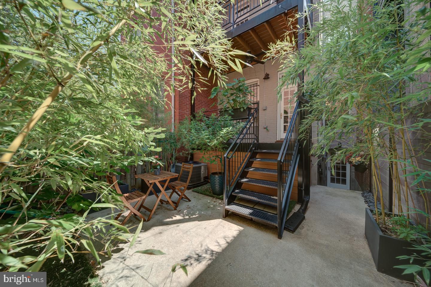 1842 NORTH CAPITOL ST NW, WASHINGTON, District Of Columbia 20002, 3 Bedrooms Bedrooms, ,2 BathroomsBathrooms,Residential,For sale,1842 NORTH CAPITOL ST NW,DCDC2213126 MLS # DCDC2213126