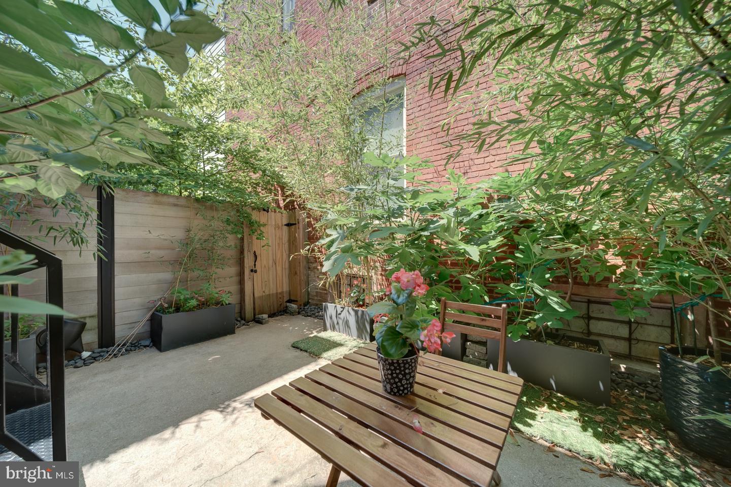 1842 NORTH CAPITOL ST NW, WASHINGTON, District Of Columbia 20002, 3 Bedrooms Bedrooms, ,2 BathroomsBathrooms,Residential,For sale,1842 NORTH CAPITOL ST NW,DCDC2213126 MLS # DCDC2213126