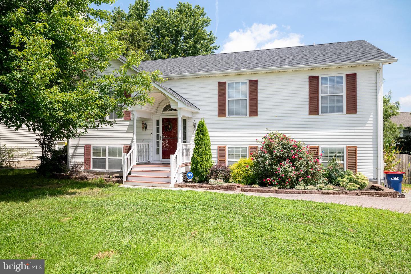 208 IVORY DR, STEPHENS CITY, Virginia 22655, 4 Bedrooms Bedrooms, ,3 BathroomsBathrooms,Residential,For sale,208 IVORY DR,VAFV2035820 MLS # VAFV2035820