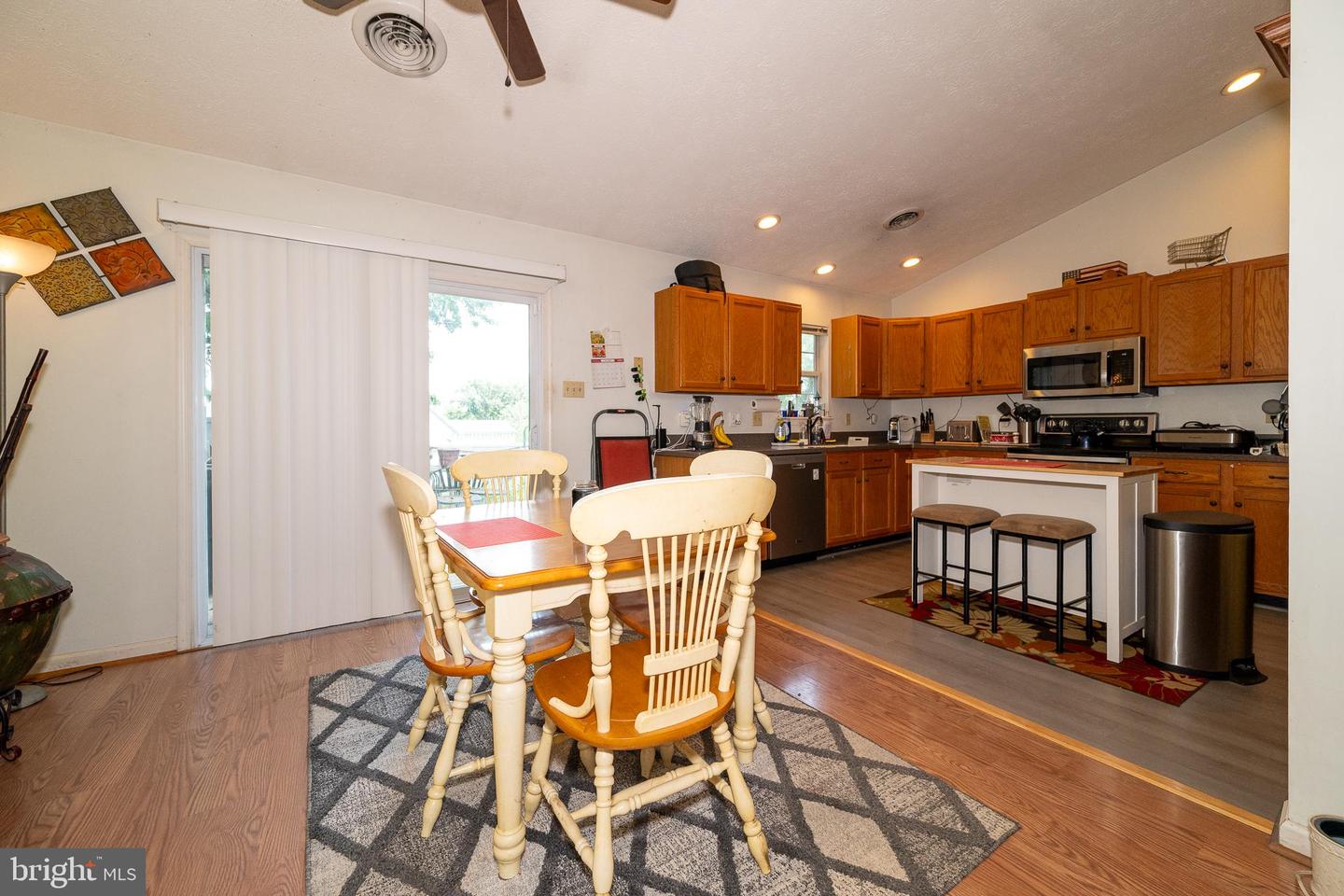 208 IVORY DR, STEPHENS CITY, Virginia 22655, 4 Bedrooms Bedrooms, ,3 BathroomsBathrooms,Residential,For sale,208 IVORY DR,VAFV2035820 MLS # VAFV2035820