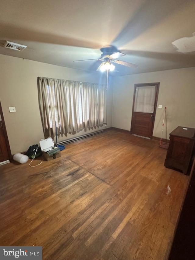 4856 COLES POINT RD, HAGUE, Virginia 22469, 2 Bedrooms Bedrooms, ,1 BathroomBathrooms,Residential,For sale,4856 COLES POINT RD,VAWE2009438 MLS # VAWE2009438