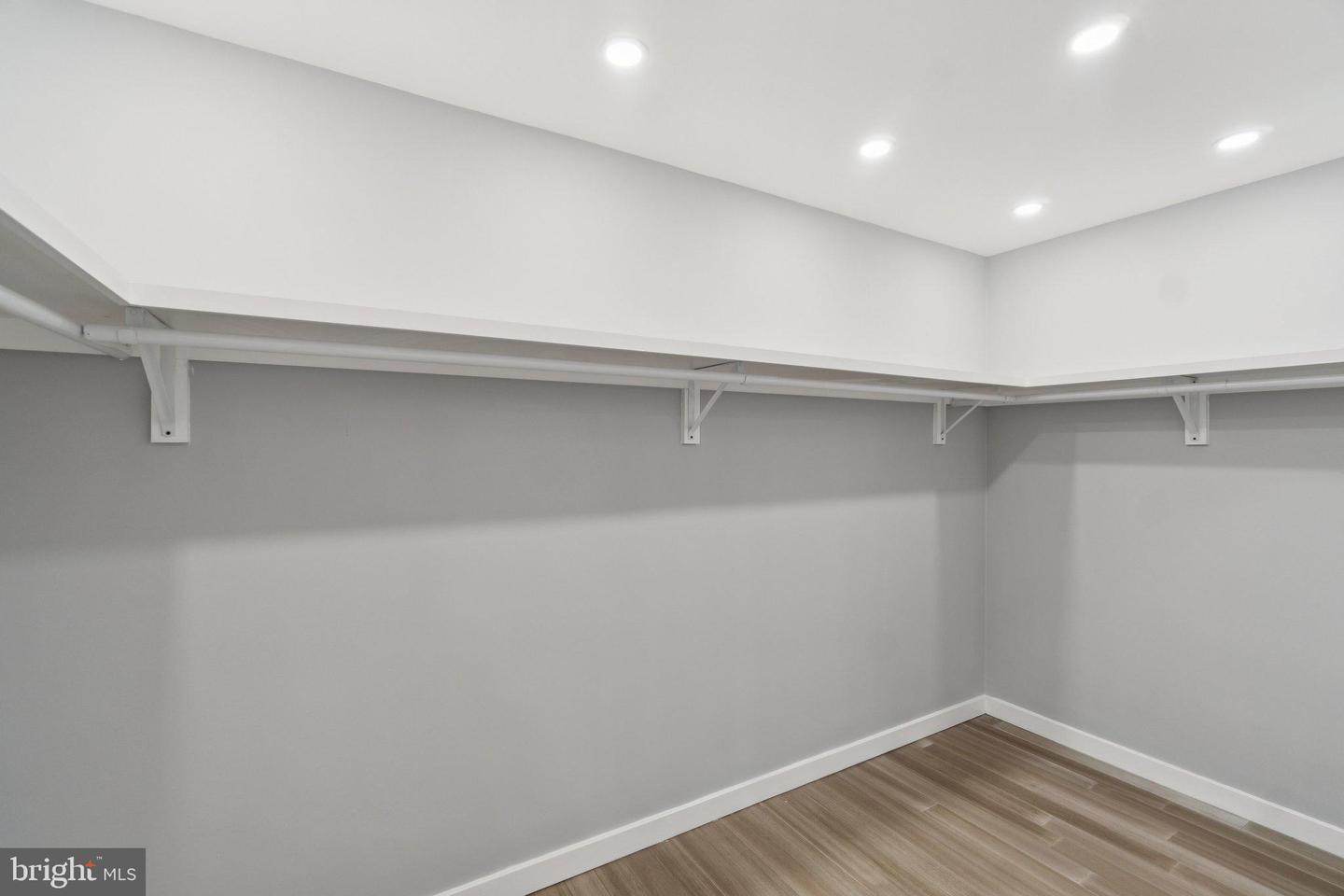 4201 CATHEDRAL AVE NW #122E, WASHINGTON, District Of Columbia 20016, 2 Bedrooms Bedrooms, ,1 BathroomBathrooms,Residential,For sale,4201 CATHEDRAL AVE NW #122E,DCDC2213214 MLS # DCDC2213214