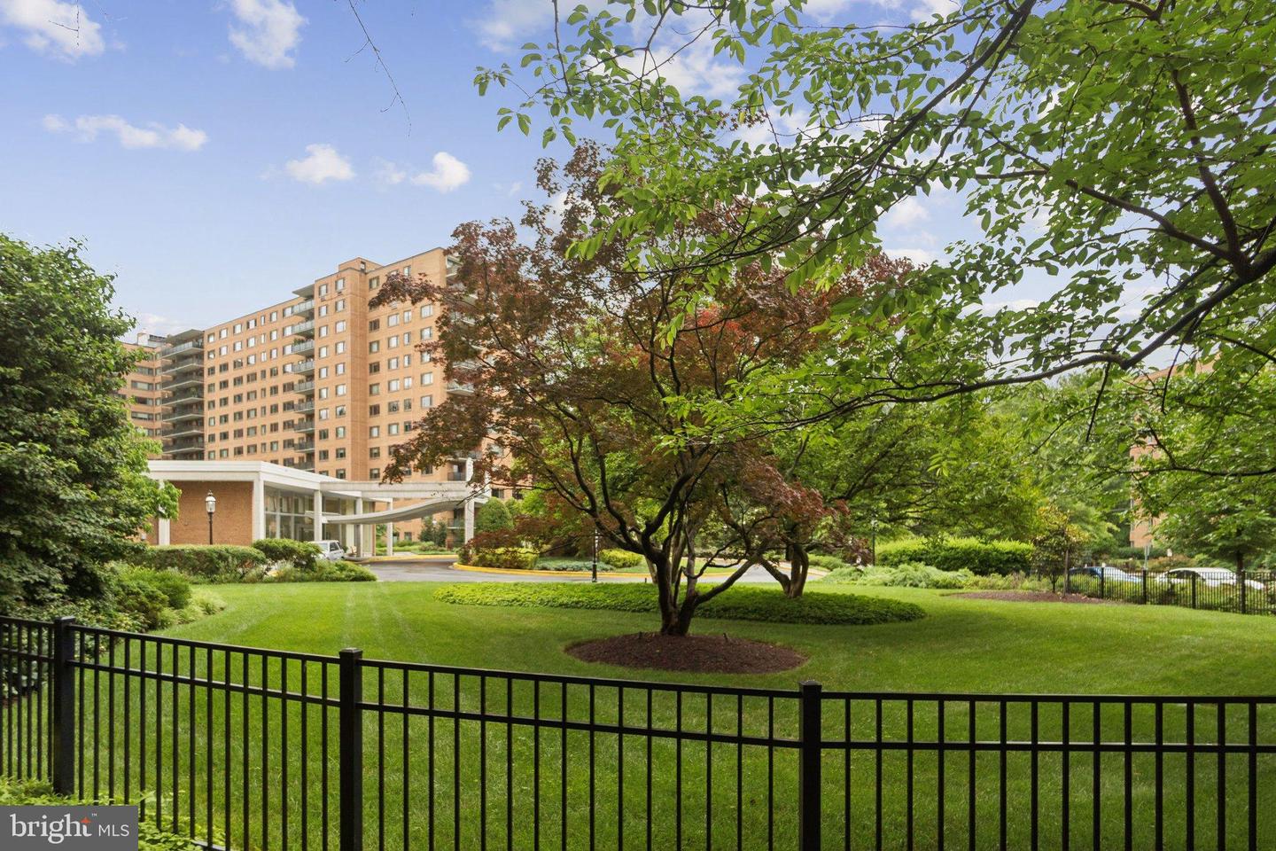 4201 CATHEDRAL AVE NW #122E, WASHINGTON, District Of Columbia 20016, 2 Bedrooms Bedrooms, ,1 BathroomBathrooms,Residential,For sale,4201 CATHEDRAL AVE NW #122E,DCDC2213214 MLS # DCDC2213214