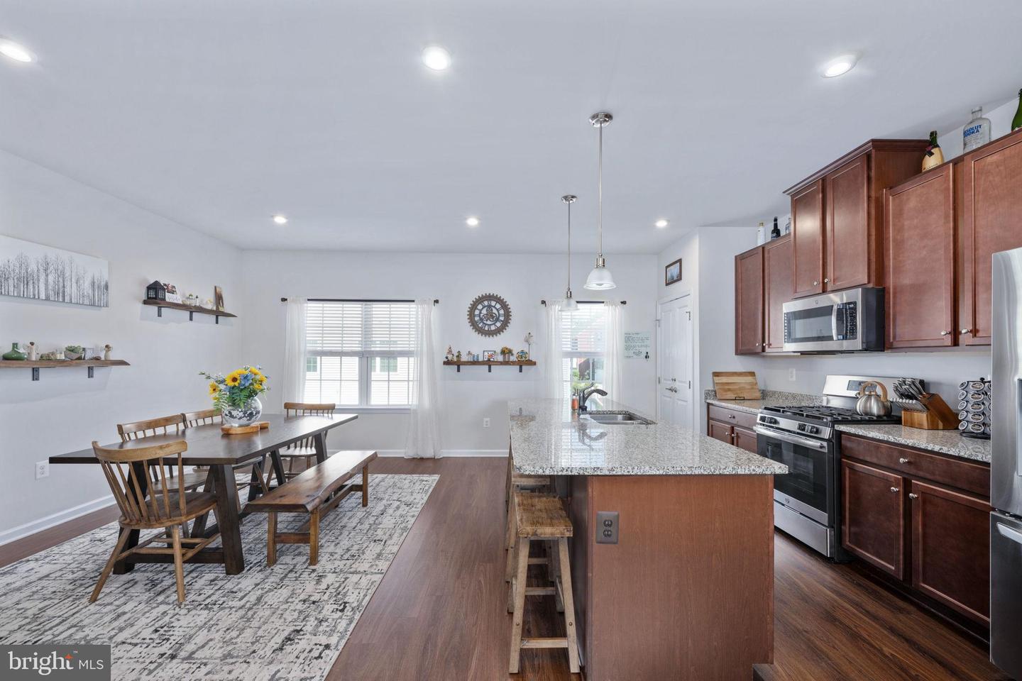 9711 CEDARMASS CIR, FREDERICKSBURG, Virginia 22408, 3 Bedrooms Bedrooms, 6 Rooms Rooms,2 BathroomsBathrooms,Residential,For sale,9711 CEDARMASS CIR,VASP2035138 MLS # VASP2035138