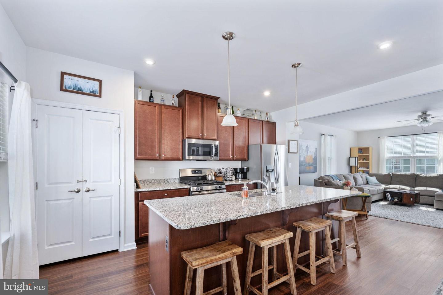 9711 CEDARMASS CIR, FREDERICKSBURG, Virginia 22408, 3 Bedrooms Bedrooms, 6 Rooms Rooms,2 BathroomsBathrooms,Residential,For sale,9711 CEDARMASS CIR,VASP2035138 MLS # VASP2035138