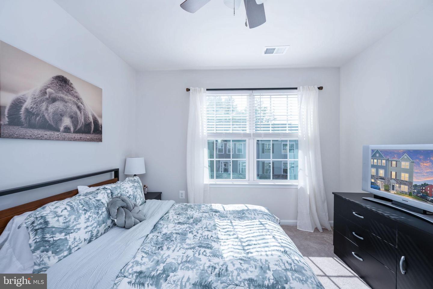 9711 CEDARMASS CIR, FREDERICKSBURG, Virginia 22408, 3 Bedrooms Bedrooms, 6 Rooms Rooms,2 BathroomsBathrooms,Residential,For sale,9711 CEDARMASS CIR,VASP2035138 MLS # VASP2035138