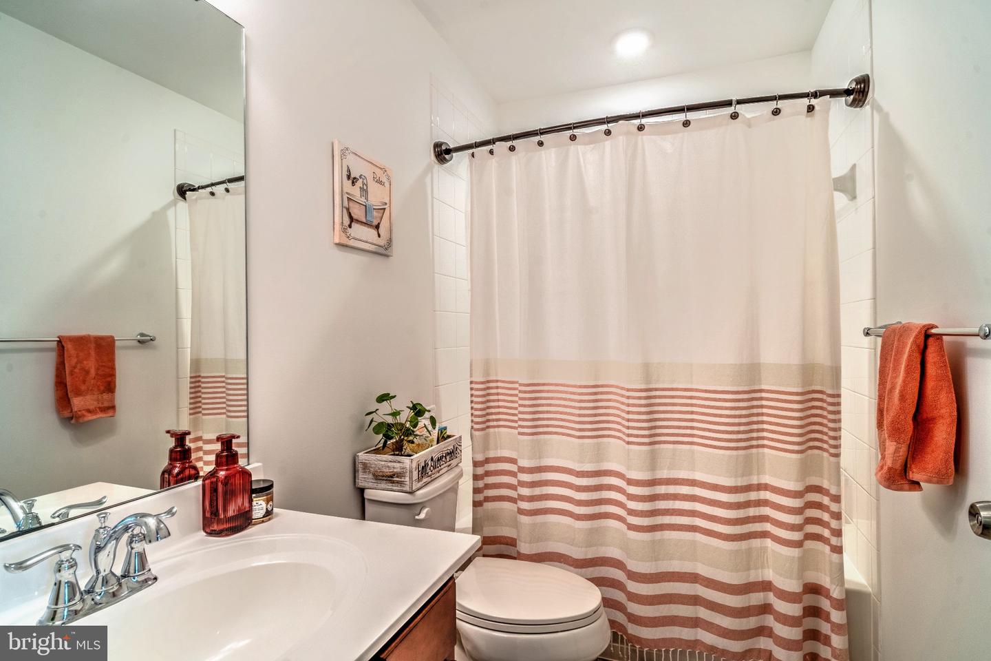 8657 ROSECRANS LN, SPOTSYLVANIA, Virginia 22553, 3 Bedrooms Bedrooms, 6 Rooms Rooms,2 BathroomsBathrooms,Residential,For sale,8657 ROSECRANS LN,VASP2035140 MLS # VASP2035140