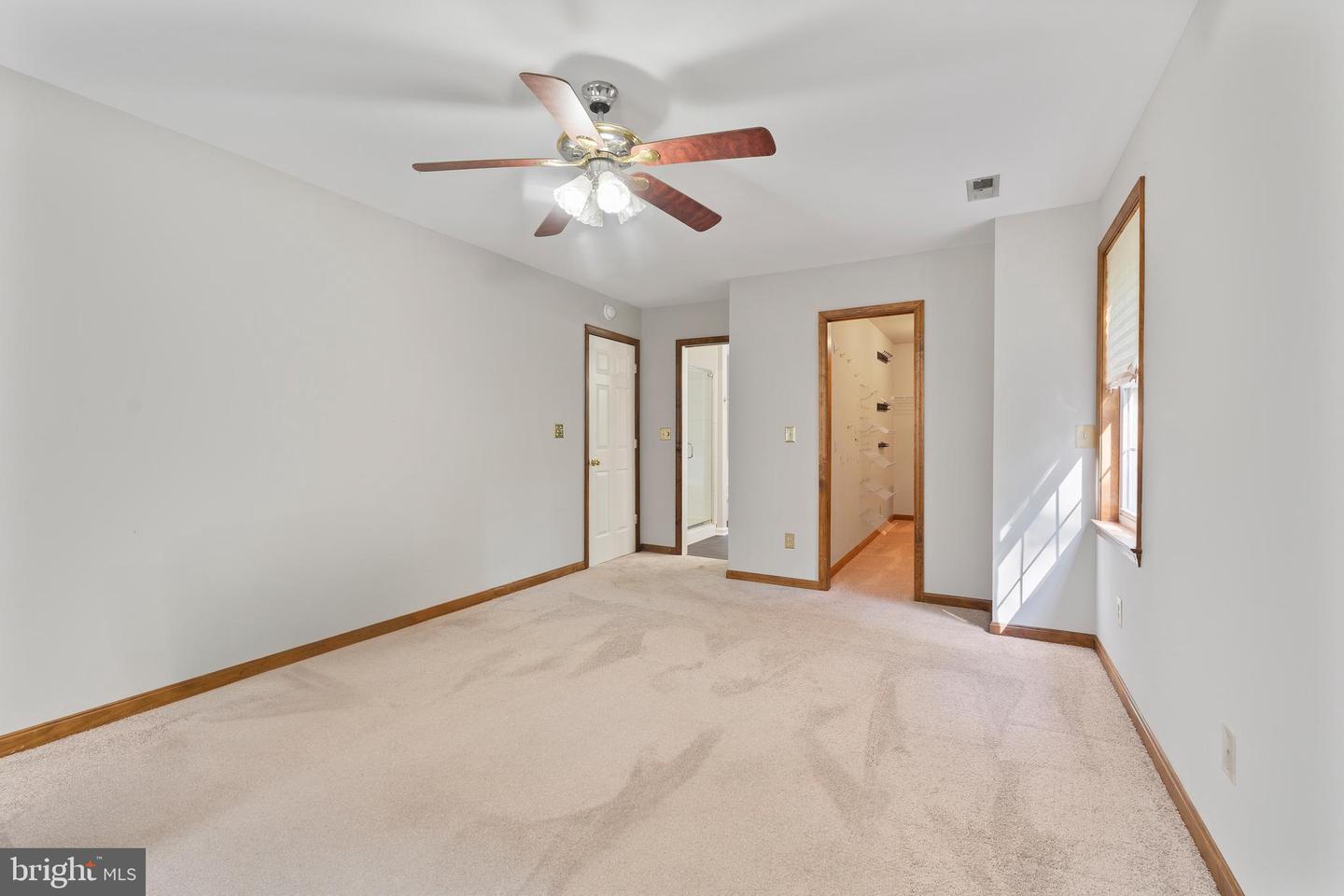 42 AMSONIA CT, STAFFORD, Virginia 22556, 5 Bedrooms Bedrooms, ,3 BathroomsBathrooms,Residential,For sale,42 AMSONIA CT,VAST2041392 MLS # VAST2041392