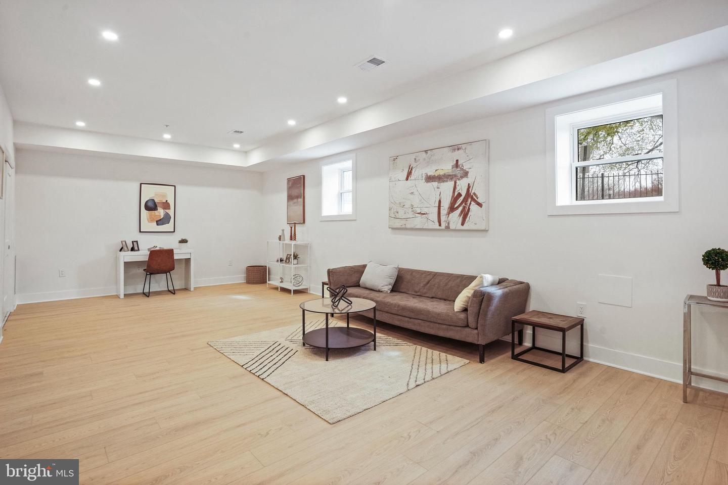 1631 G ST SE, WASHINGTON, District Of Columbia 20003, 5 Bedrooms Bedrooms, ,3 BathroomsBathrooms,Residential,For sale,1631 G ST SE,DCDC2213282 MLS # DCDC2213282