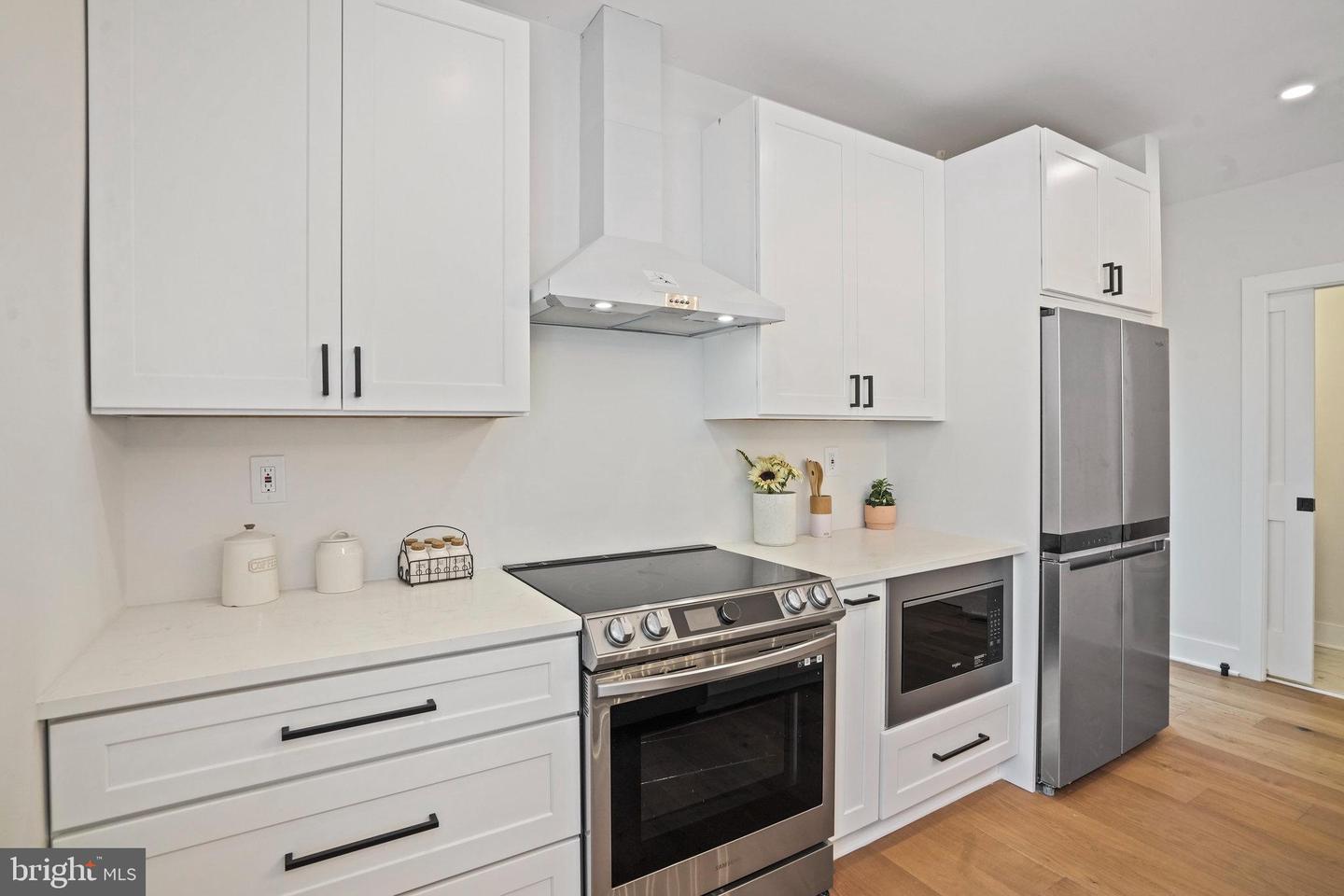 1631 G ST SE, WASHINGTON, District Of Columbia 20003, 5 Bedrooms Bedrooms, ,3 BathroomsBathrooms,Residential,For sale,1631 G ST SE,DCDC2213282 MLS # DCDC2213282