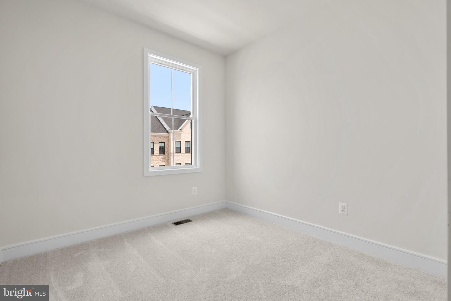 23081 COPPER TREE TER, ASHBURN, Virginia 20148, 4 Bedrooms Bedrooms, ,3 BathroomsBathrooms,Residential,For sale,23081 COPPER TREE TER,VALO2103710 MLS # VALO2103710