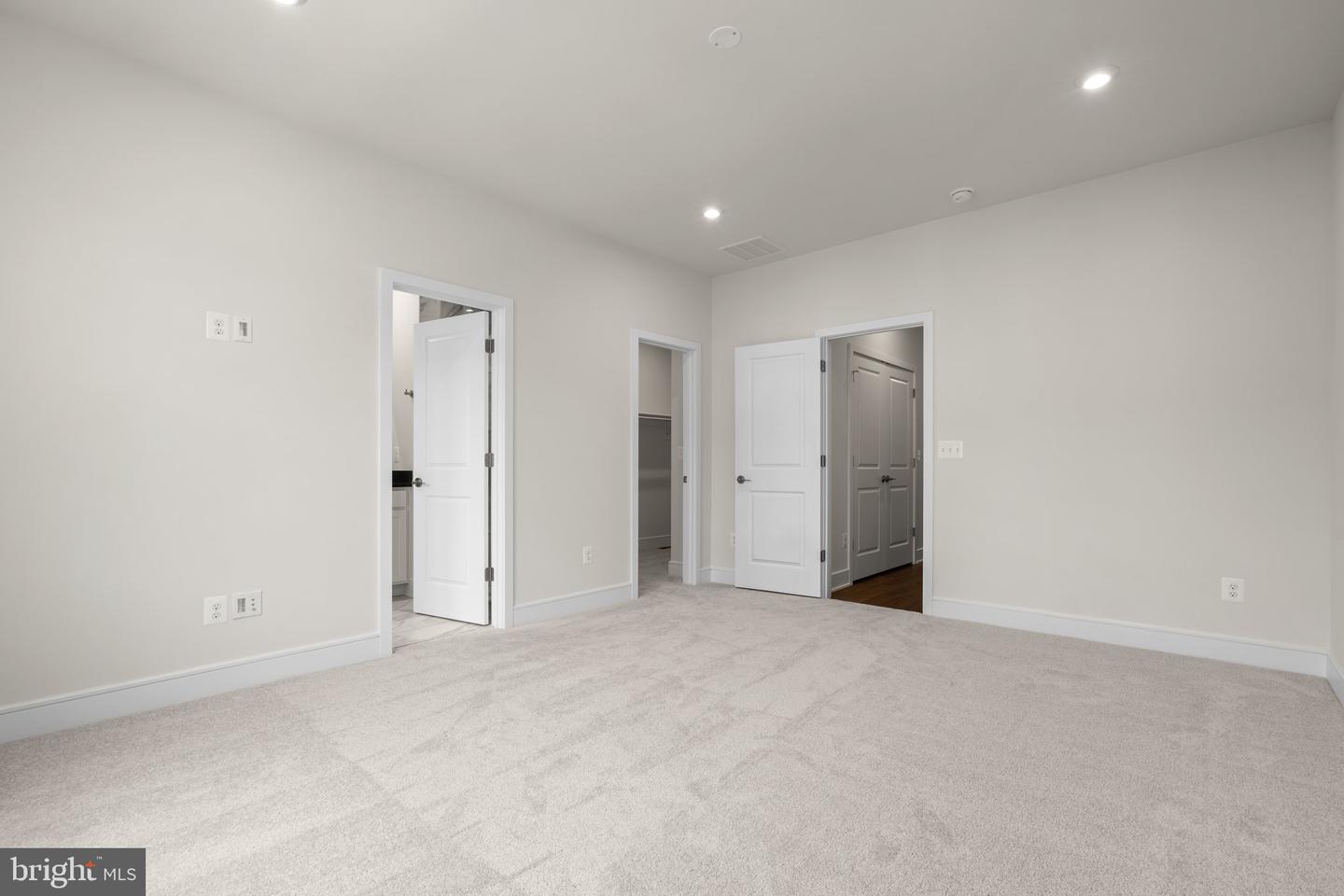 23081 COPPER TREE TER, ASHBURN, Virginia 20148, 4 Bedrooms Bedrooms, ,3 BathroomsBathrooms,Residential,For sale,23081 COPPER TREE TER,VALO2103710 MLS # VALO2103710