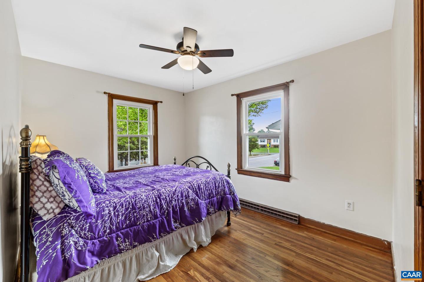 406 GRUBERT AVE, STAUNTON, Virginia 24401, 2 Bedrooms Bedrooms, ,1 BathroomBathrooms,Residential,For sale,406 GRUBERT AVE,667381 MLS # 667381