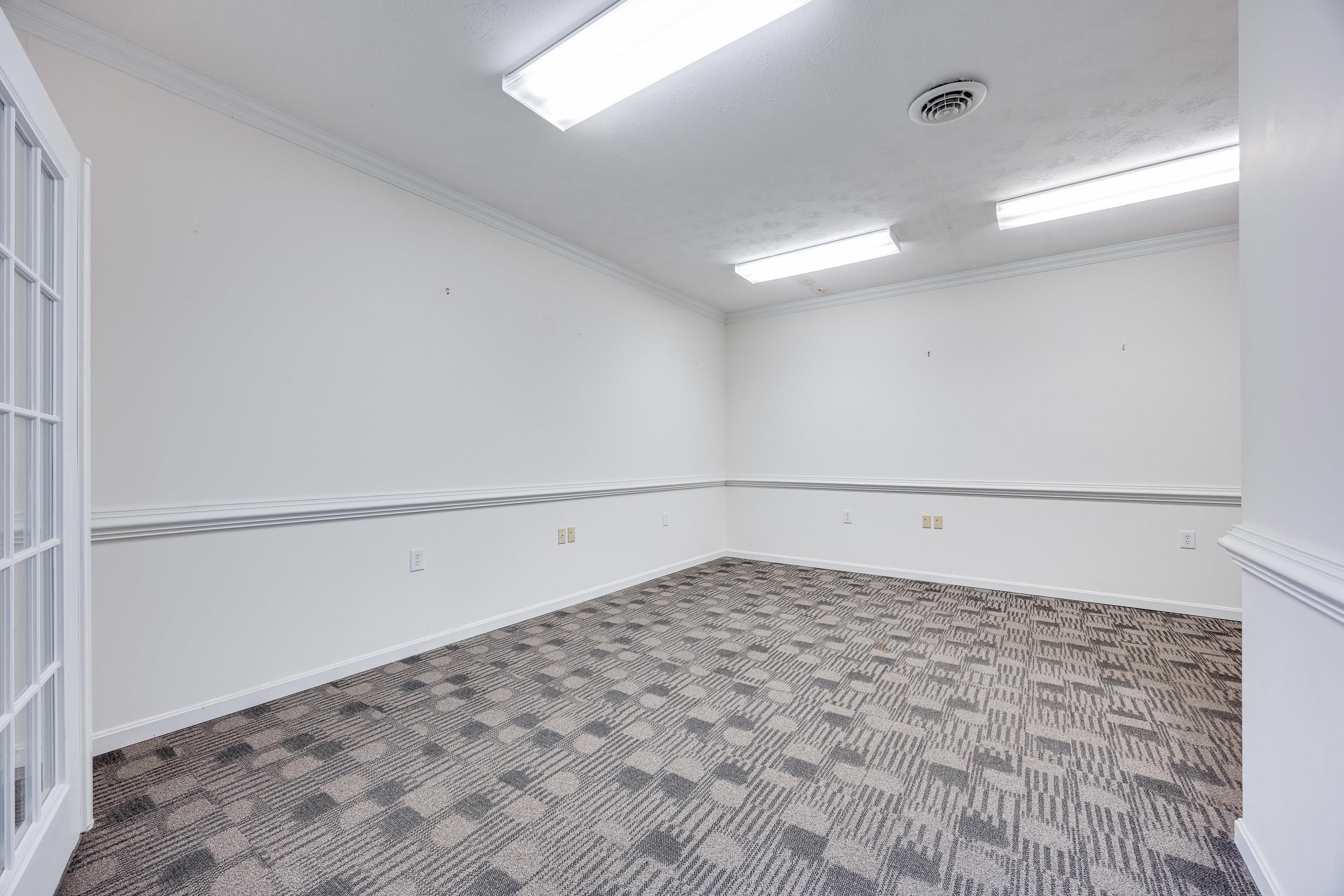 30 E MAIN ST, LURAY, Virginia 22835, ,Commercial,30 E MAIN ST,667409 MLS # 667409