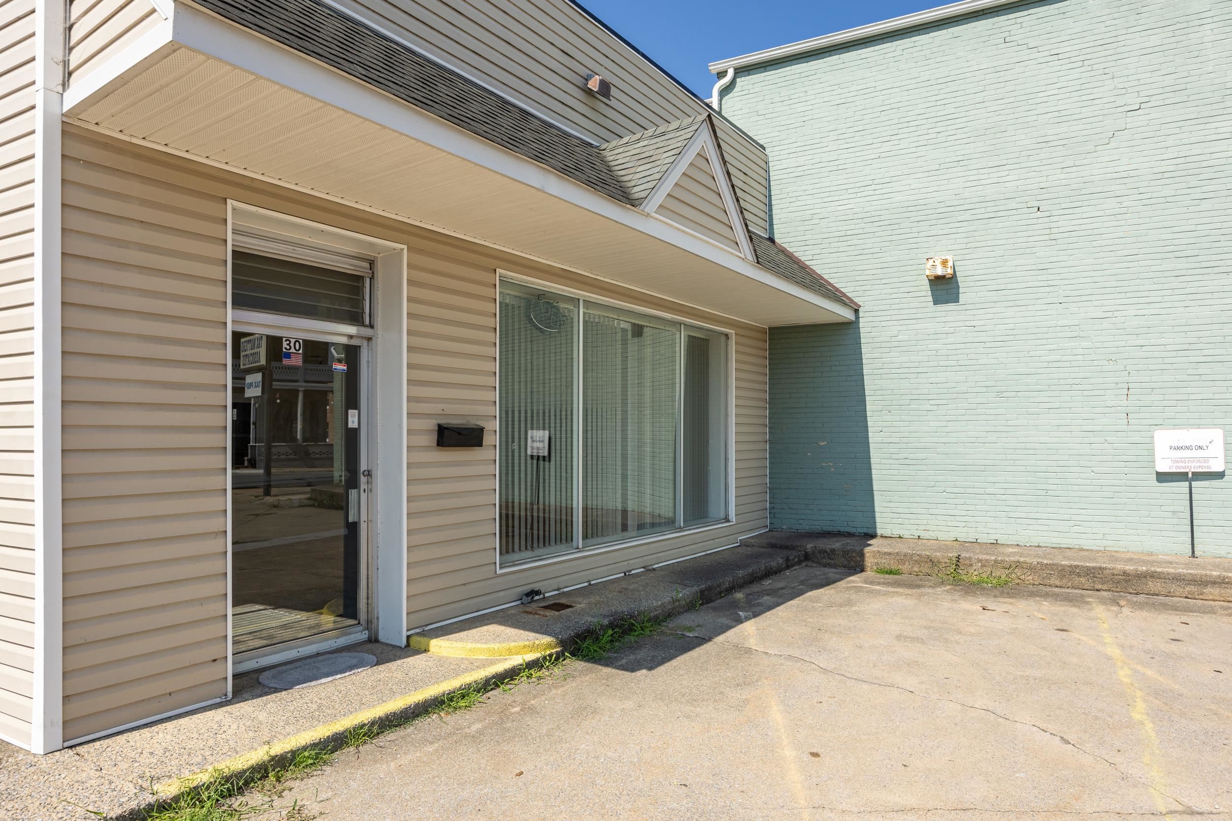 30 E MAIN ST, LURAY, Virginia 22835, ,Commercial,30 E MAIN ST,667409 MLS # 667409