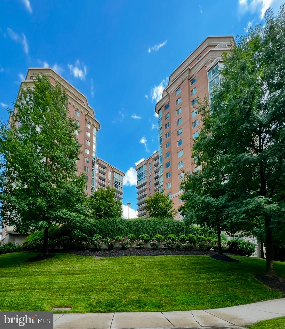 3101 N HAMPTON DR #814, ALEXANDRIA, Virginia 22302, 2 Bedrooms Bedrooms, 6 Rooms Rooms,2 BathroomsBathrooms,Residential,For sale,3101 N HAMPTON DR #814,VAAX2038368 MLS # VAAX2038368