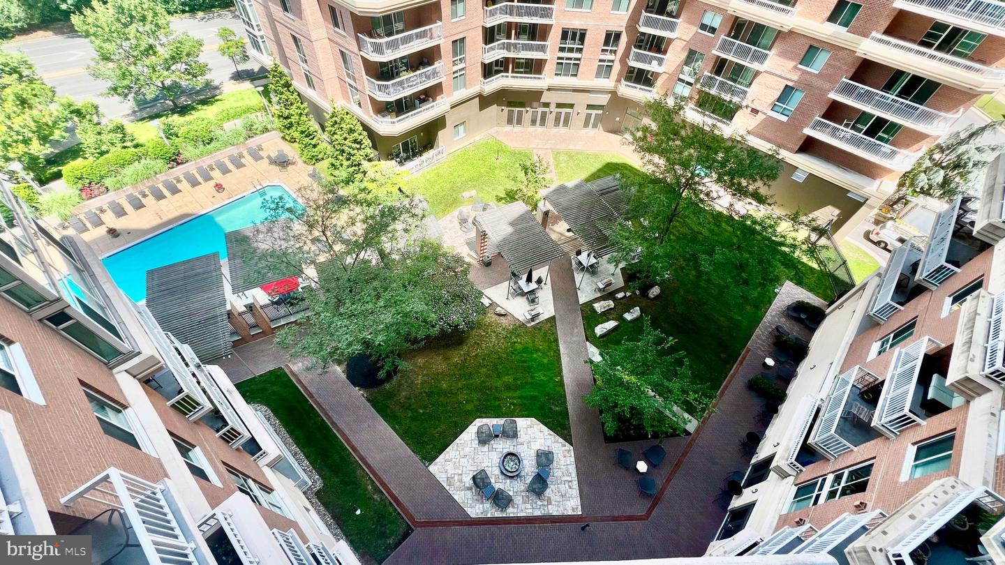 3101 N HAMPTON DR #814, ALEXANDRIA, Virginia 22302, 2 Bedrooms Bedrooms, 6 Rooms Rooms,2 BathroomsBathrooms,Residential,For sale,3101 N HAMPTON DR #814,VAAX2038368 MLS # VAAX2038368