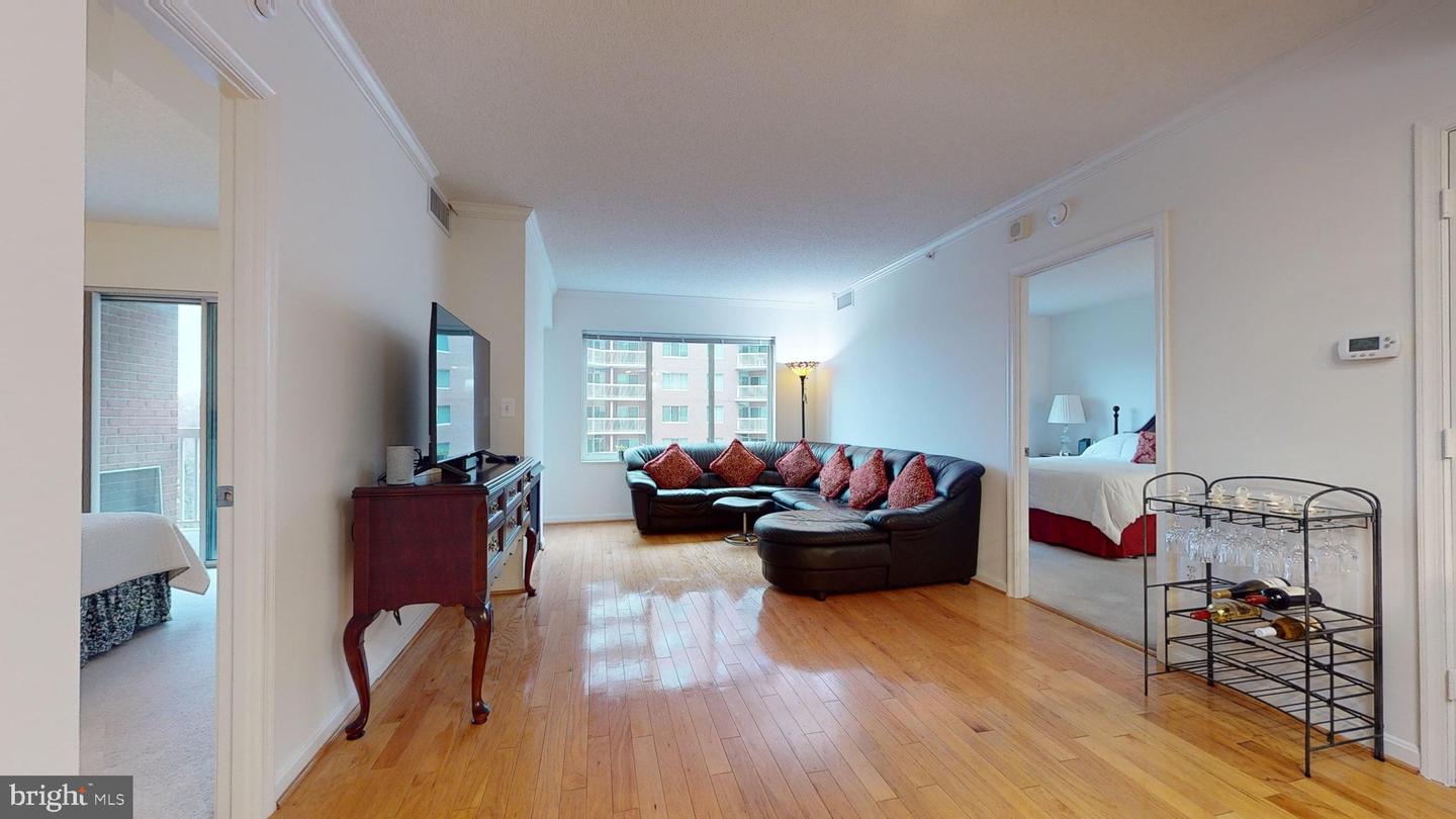 3101 N HAMPTON DR #814, ALEXANDRIA, Virginia 22302, 2 Bedrooms Bedrooms, 6 Rooms Rooms,2 BathroomsBathrooms,Residential,For sale,3101 N HAMPTON DR #814,VAAX2038368 MLS # VAAX2038368