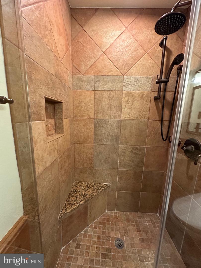 11152 FOREST EDGE DR, RESTON, Virginia 20190, 3 Bedrooms Bedrooms, ,2 BathroomsBathrooms,Residential,For sale,11152 FOREST EDGE DR,VAFX2215544 MLS # VAFX2215544