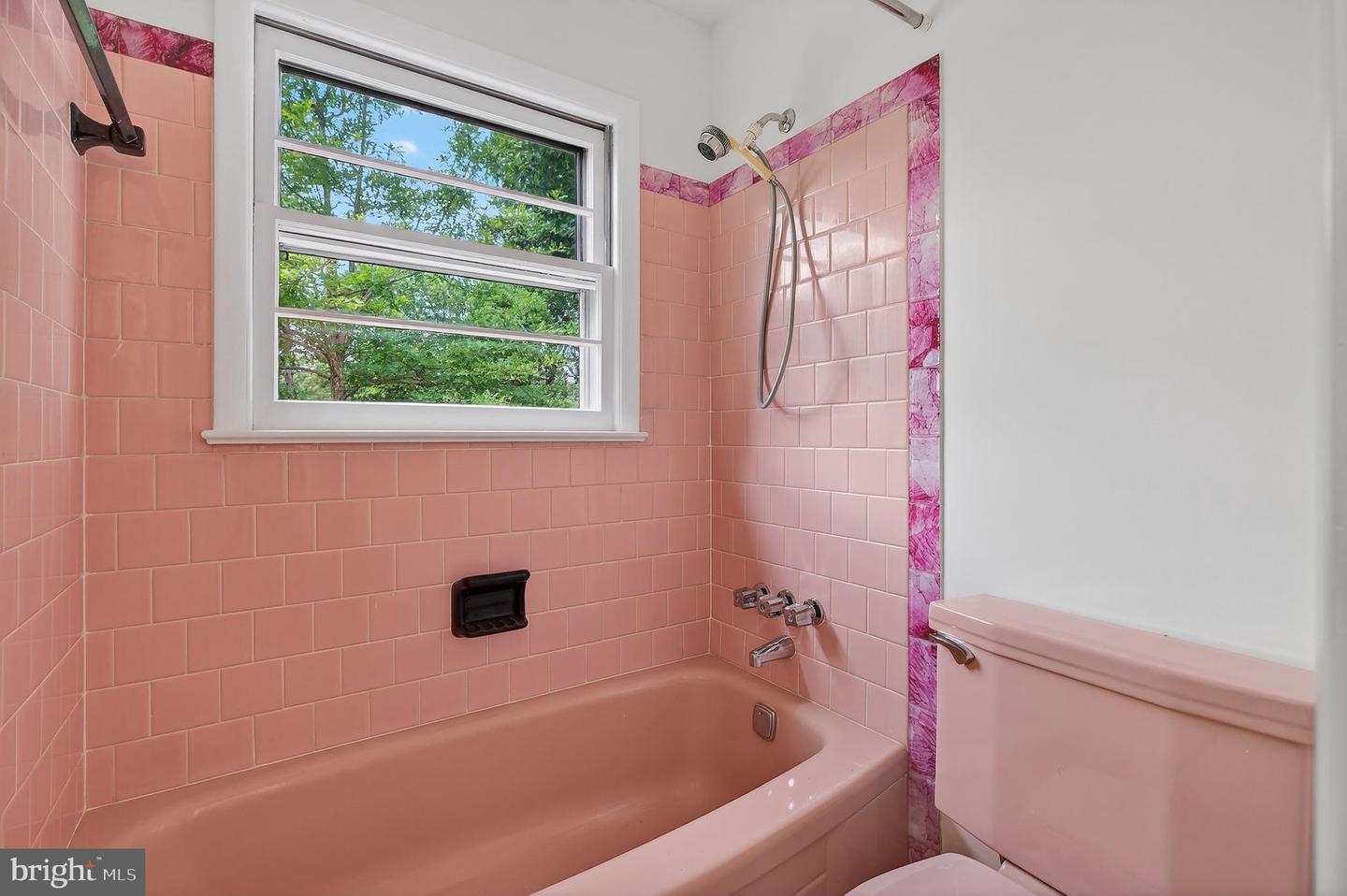 8132 KEELER ST, ALEXANDRIA, Virginia 22309, 4 Bedrooms Bedrooms, ,3 BathroomsBathrooms,Residential,For sale,8132 KEELER ST,VAFX2218164 MLS # VAFX2218164