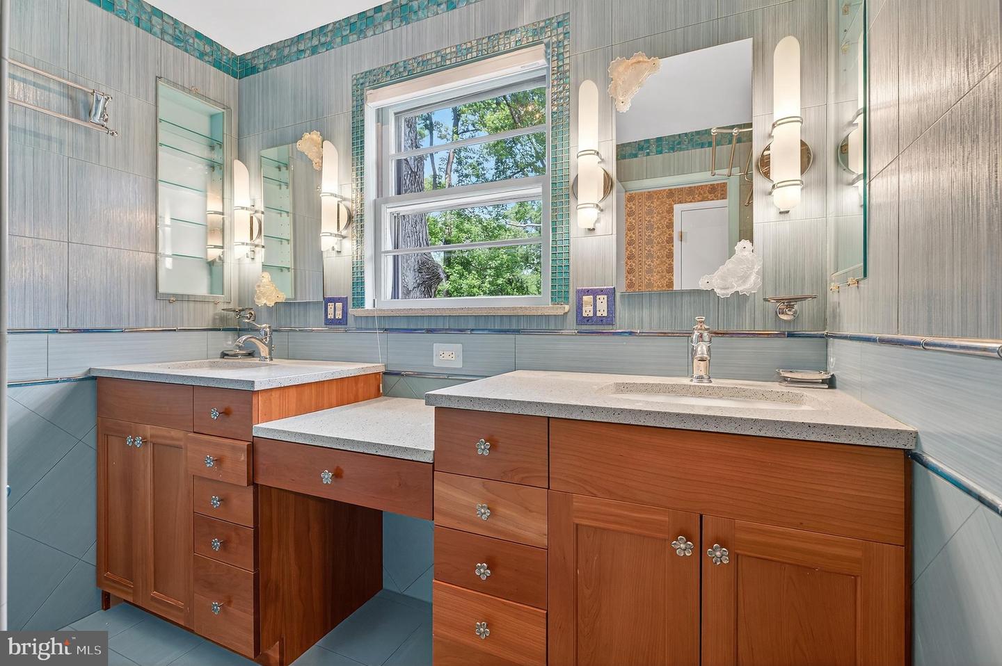 8132 KEELER ST, ALEXANDRIA, Virginia 22309, 4 Bedrooms Bedrooms, ,3 BathroomsBathrooms,Residential,For sale,8132 KEELER ST,VAFX2218164 MLS # VAFX2218164