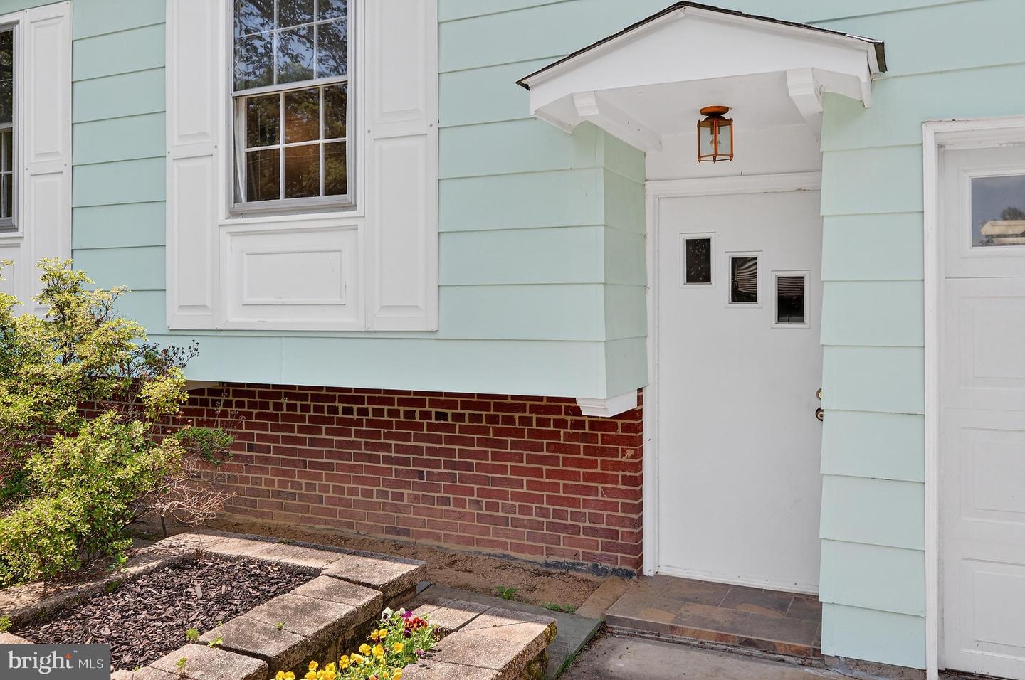 8132 KEELER ST, ALEXANDRIA, Virginia 22309, 4 Bedrooms Bedrooms, ,3 BathroomsBathrooms,Residential,For sale,8132 KEELER ST,VAFX2218164 MLS # VAFX2218164