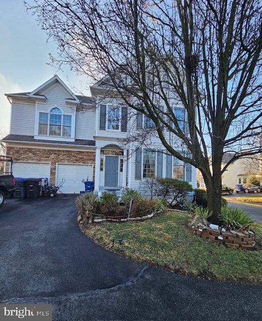 13601 ROGER MACK CT, CHANTILLY, Virginia 20151, ,Residential,For sale,13601 ROGER MACK CT,VAFX2220606 MLS # VAFX2220606