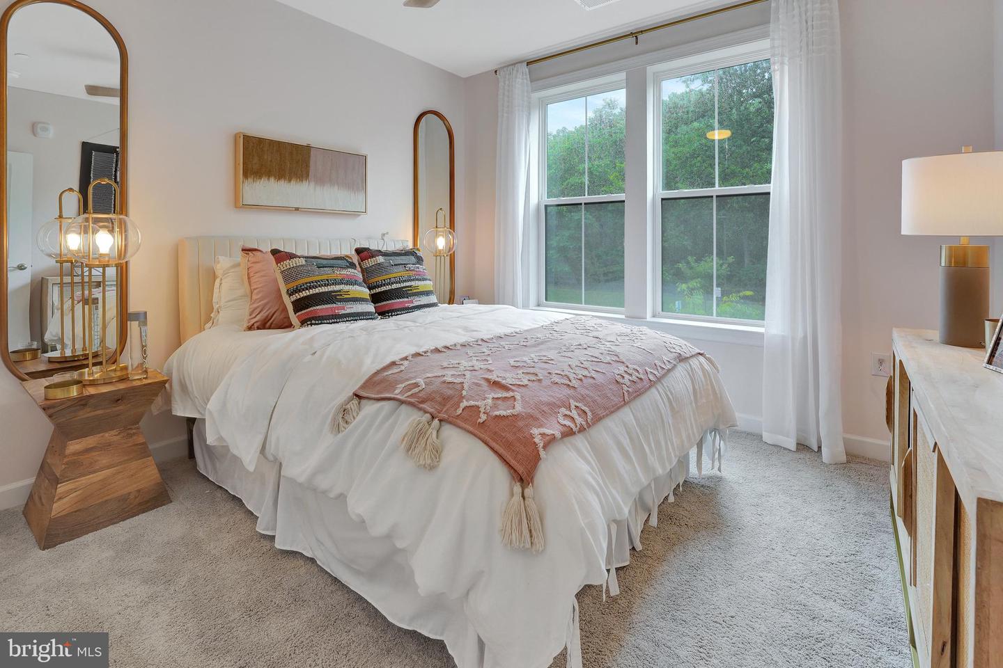 21731 DOVEKIE TER #305, ASHBURN, Virginia 20147, 2 Bedrooms Bedrooms, ,2 BathroomsBathrooms,Residential,For sale,21731 DOVEKIE TER #305,VALO2092442 MLS # VALO2092442