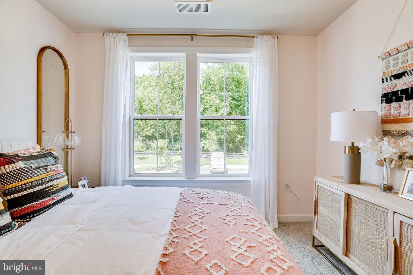 21731 DOVEKIE TER #305, ASHBURN, Virginia 20147, 2 Bedrooms Bedrooms, ,2 BathroomsBathrooms,Residential,For sale,21731 DOVEKIE TER #305,VALO2092442 MLS # VALO2092442