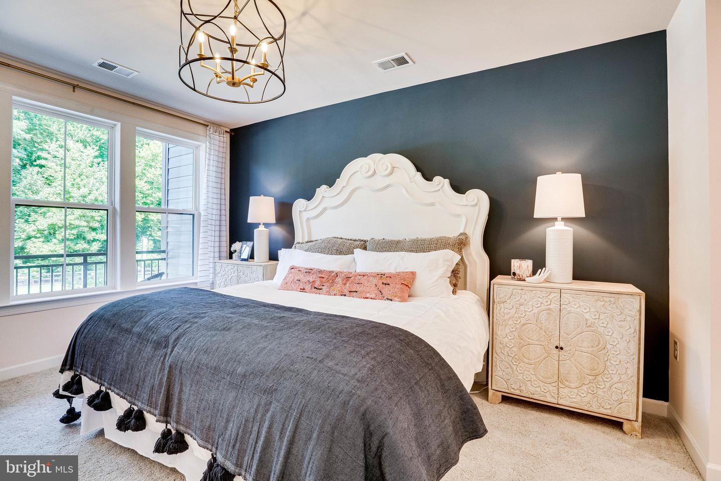 21731 DOVEKIE TER #305, ASHBURN, Virginia 20147, 2 Bedrooms Bedrooms, ,2 BathroomsBathrooms,Residential,For sale,21731 DOVEKIE TER #305,VALO2092442 MLS # VALO2092442