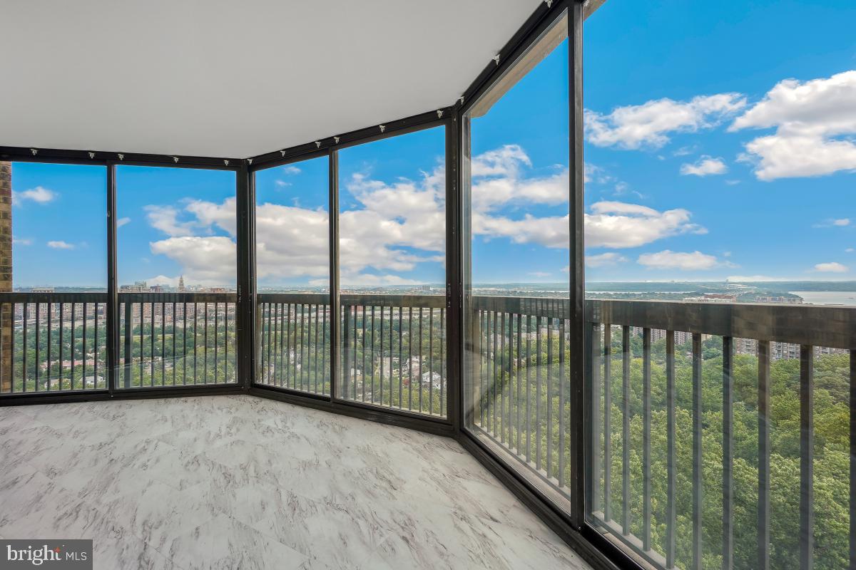 5901 MOUNT EAGLE DR #1610, ALEXANDRIA, Virginia 22303, 2 Bedrooms Bedrooms, 9 Rooms Rooms,2 BathroomsBathrooms,Residential,For sale,5901 MOUNT EAGLE DR #1610,VAFX2233822 MLS # VAFX2233822