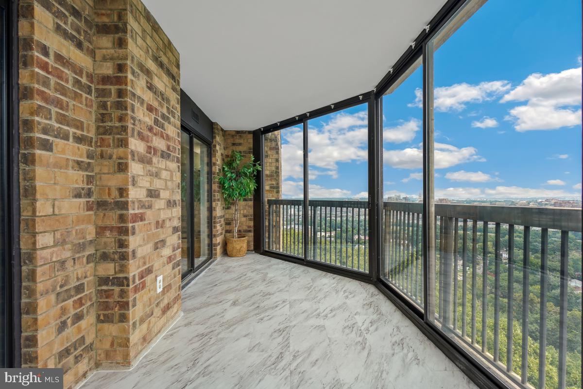 5901 MOUNT EAGLE DR #1610, ALEXANDRIA, Virginia 22303, 2 Bedrooms Bedrooms, 9 Rooms Rooms,2 BathroomsBathrooms,Residential,For sale,5901 MOUNT EAGLE DR #1610,VAFX2233822 MLS # VAFX2233822