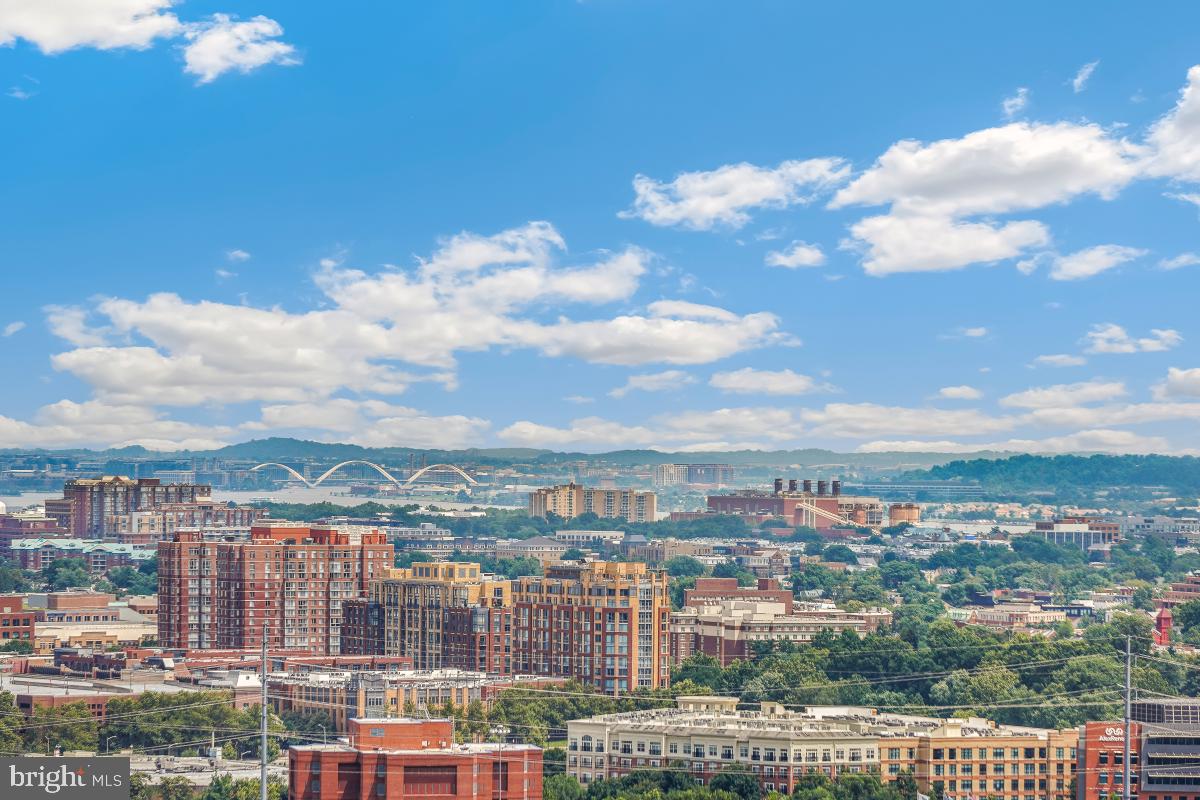 5901 MOUNT EAGLE DR #1610, ALEXANDRIA, Virginia 22303, 2 Bedrooms Bedrooms, 9 Rooms Rooms,2 BathroomsBathrooms,Residential,For sale,5901 MOUNT EAGLE DR #1610,VAFX2233822 MLS # VAFX2233822